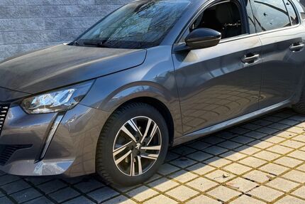 Peugeot 208 48.410 km 14.850 &euro; Bad Reichenhall 83435