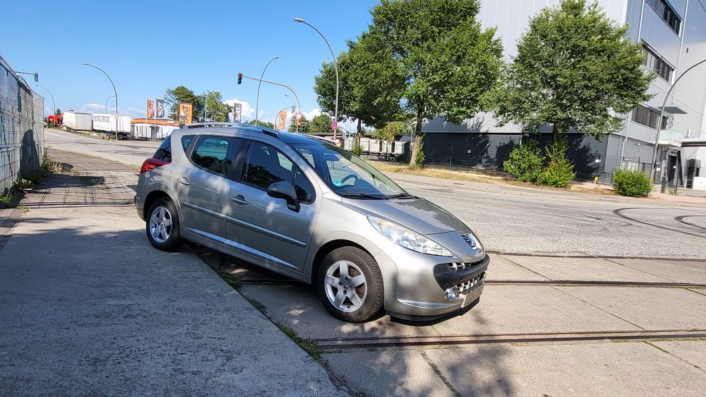 Peugeot 207 142.123 km 1.977 &euro; Hamburg 20539