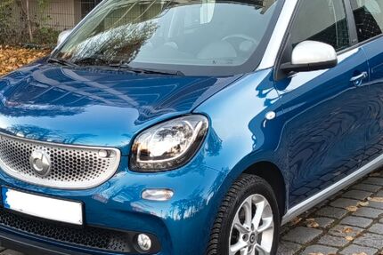 Smart ForFour 41.082 km 11.999 &euro; Berlin 10587