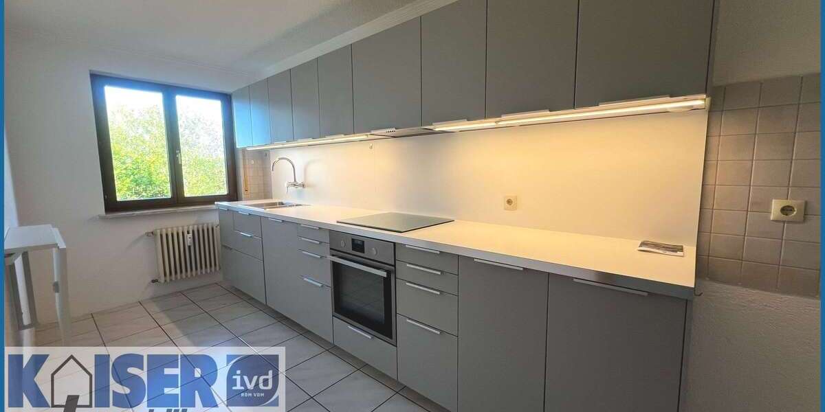 Etagenwohnung Waldshut-Tiengen Tiengen - 3.5 Zimmer, 89 m&sup2;, 960&euro; | Angebot:26877193