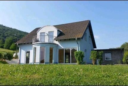 Haus Monzelfeld - 5 Zimmer, 154 m&sup2;, 1.400&euro; | Angebot:26635664