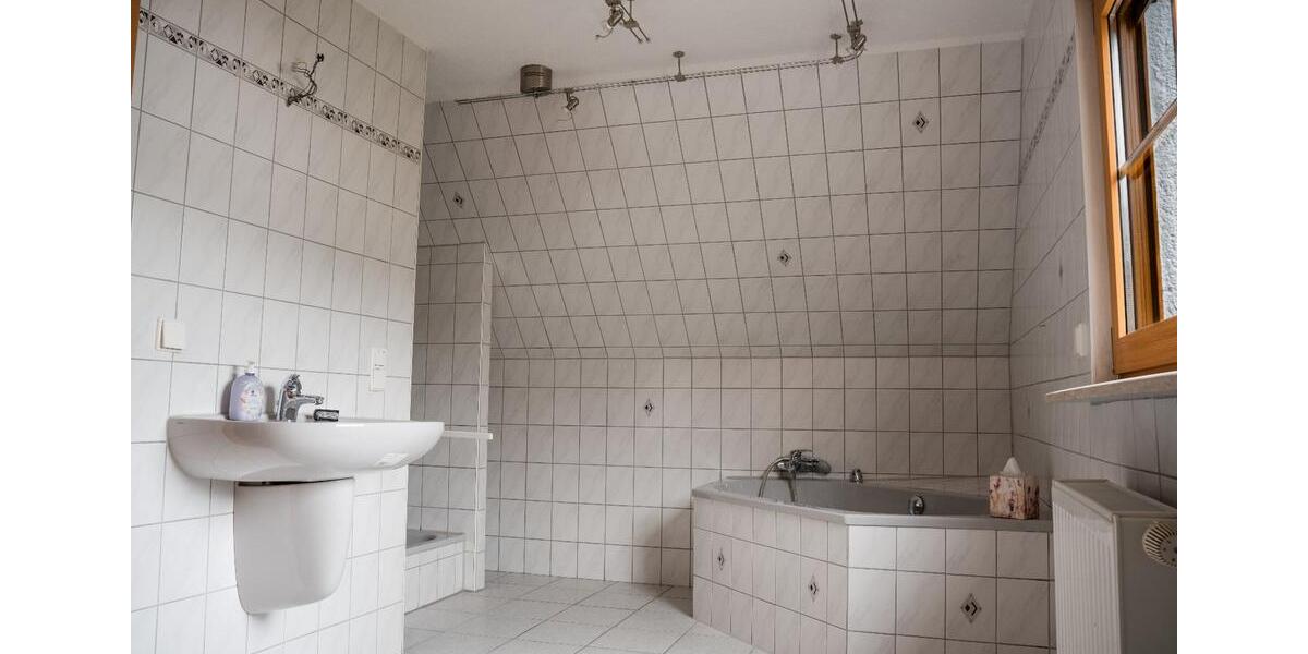 Einfamilienhaus Kreuztal - 249.000&euro; | Angebot:26342970
