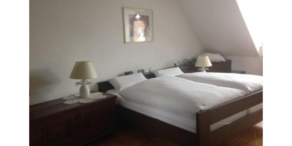 Hochwertige, schöne und helle Penthouse Wohnung in Flieden 3 zimmer