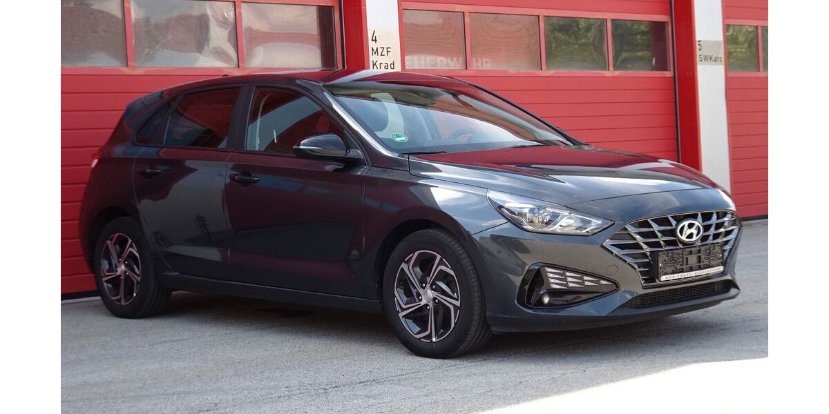 Hyundai i30 54.000 km 13.950 &euro; Hengersberg 94491