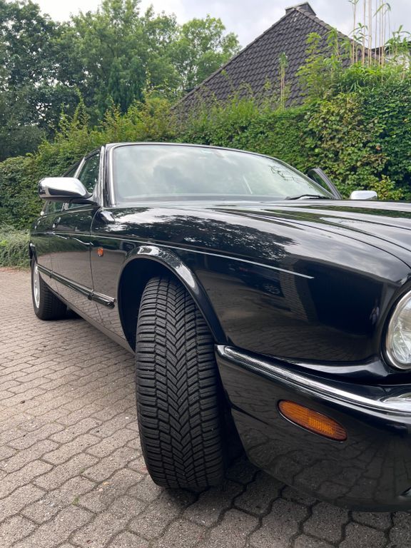 Jaguar XJ 102.000 km 18.990 € Hamburg 22043