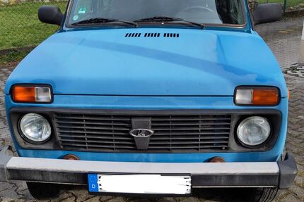 Lada Niva 83.733 km 5.100 &euro; Kolbermoor 83059