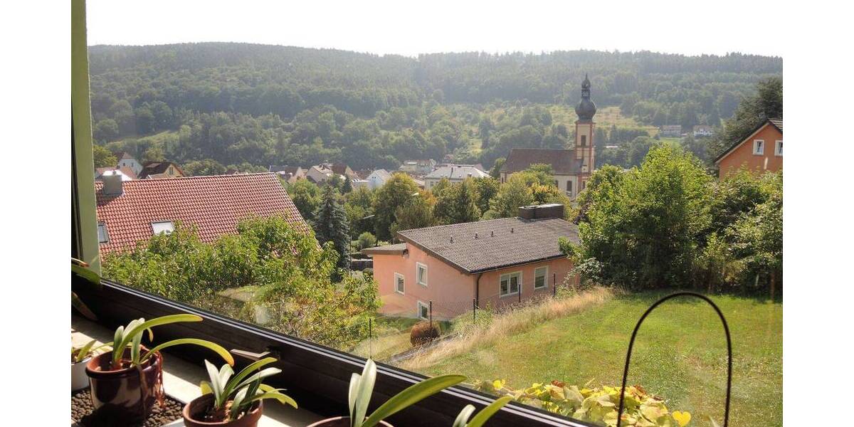 Einfamilienhaus Bad Brückenau - 9 Zimmer, 201 m&sup2;, 295.000&euro; | Angebot:25696671