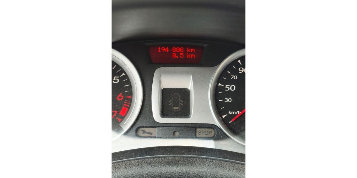 Renault Clio 194.000 km 2.400 &euro; Bad Schwartau 23611
