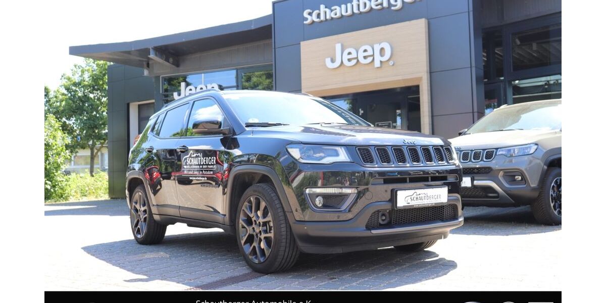 Jeep Compass 31.485 km 24.490 &euro; Potsdam 14482