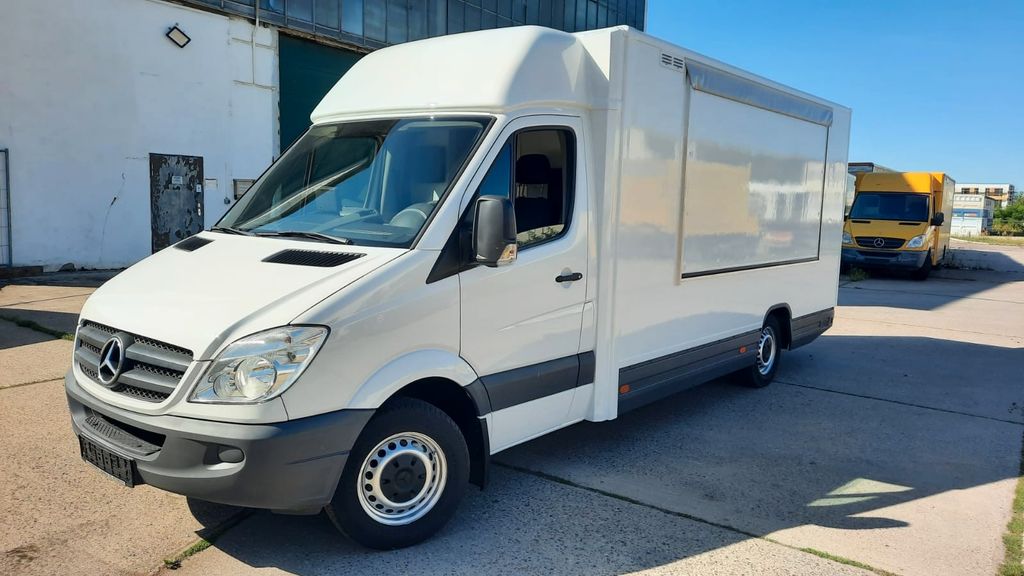 Mercedes-Benz Sprinter 110.000 km 22.999 &euro; Bernburg (Saale) 06406