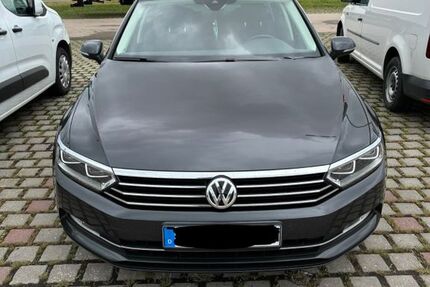 VW Passat Variant 143.000 km 17.300 &euro; Arnschwang 93473