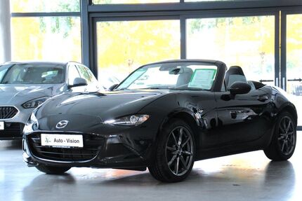 Mazda MX-5 82.077 km 17.449 € München 81825