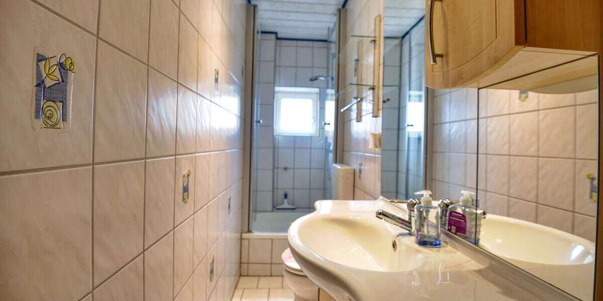 Bezugfsfreie 6 ZKBB mit XL-Panoramaterrasse & Gemeinschaftsgarten Gepflegtes 2FH mit Garage - Etagenwohnung Mannheim Sandhofen | Angebot:26757726