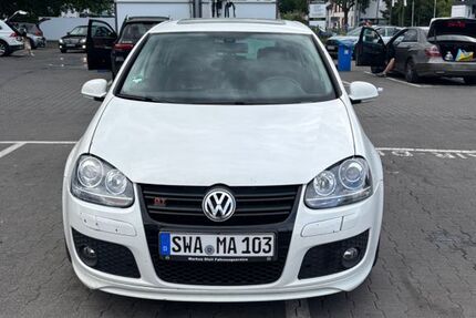 VW Golf 215.000 km 3.500 &euro; Taunusstein 65232