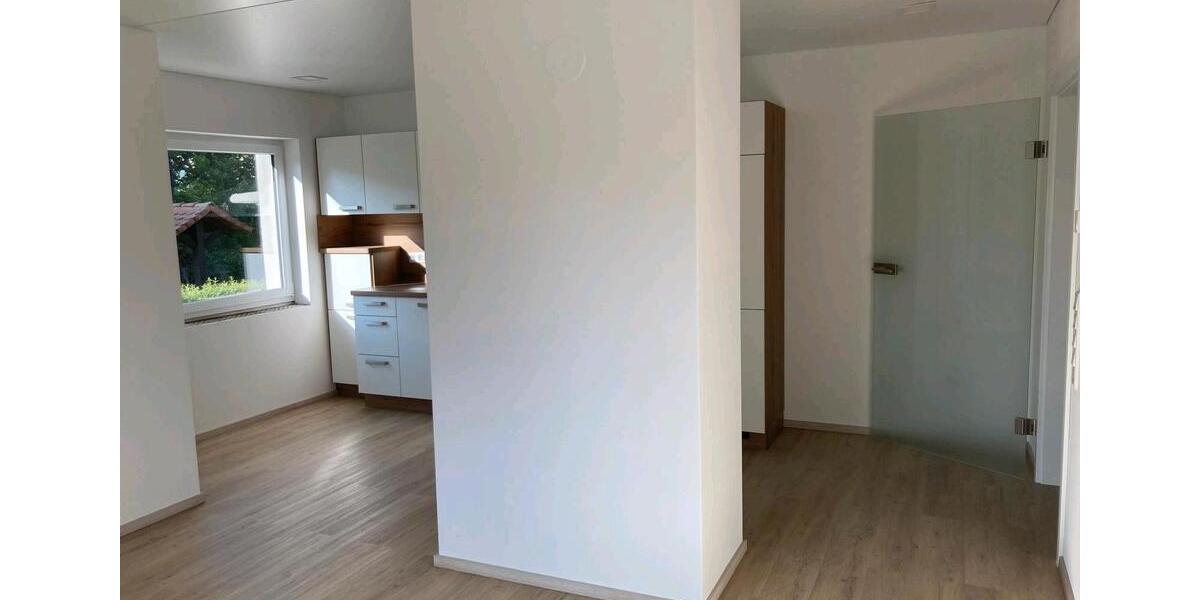 Erdgeschoßwohnung Sulzfeld - 4 Zimmer, 132 m&sup2;, 1.015&euro; | Angebot:26288314
