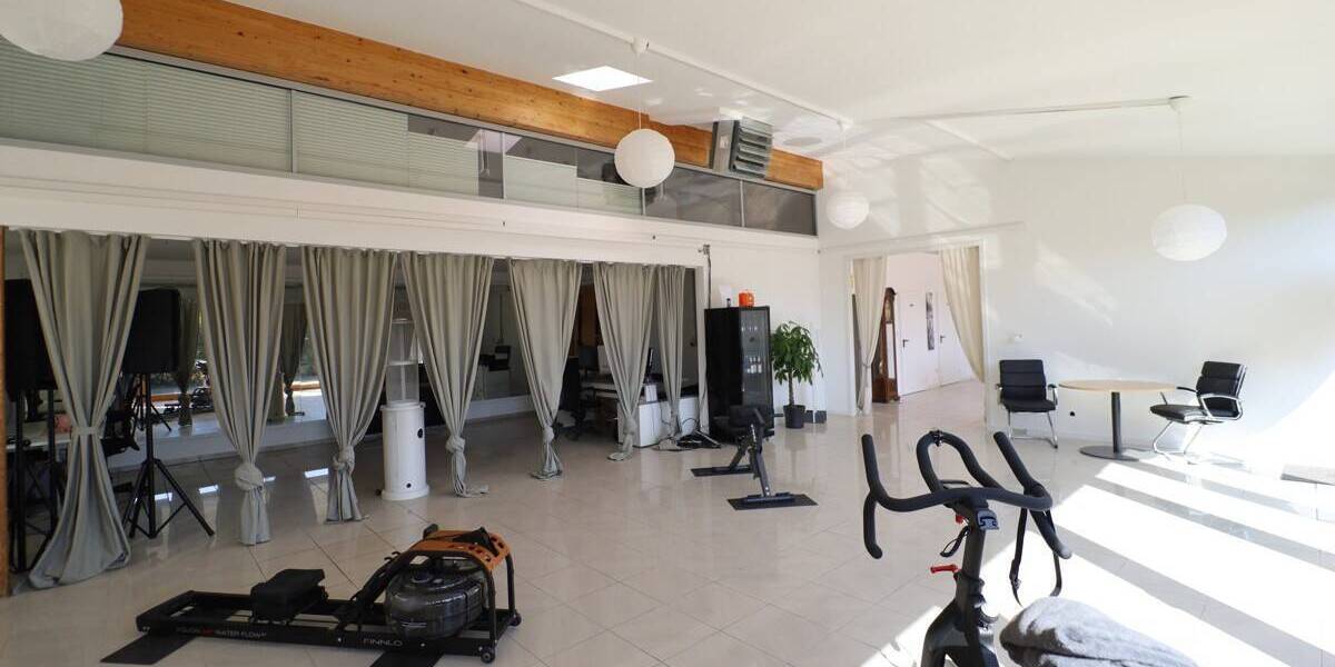 Vielseitige und moderne Gewerbehalle im Gewerbegebiet Euskirchen-Kuchenheim zu verkaufen zimmer