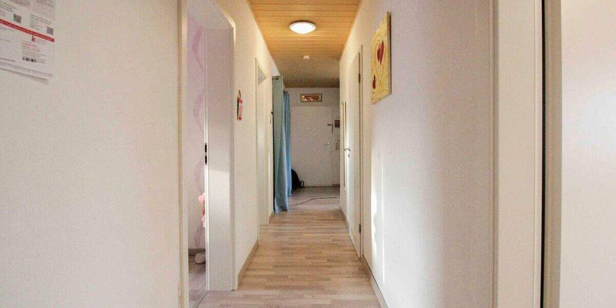 Etagenwohnung Mosbach Neckarelz - 4 Zimmer, 84 m&sup2;, 199.000&euro; | Angebot:25851682