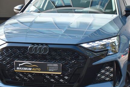 Audi RS3 1.977 km 67.740 € Fulda 36037