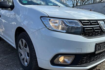 Dacia Sandero 58.000 km 7.490 &euro; Berlin 14167
