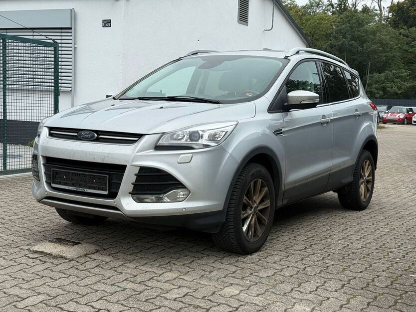 Ford Kuga 77.821 km 15.499 € Speyer 67346