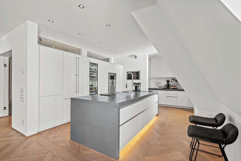 Wohnung zum Kaufen in München 2.500.000 € 168 m²