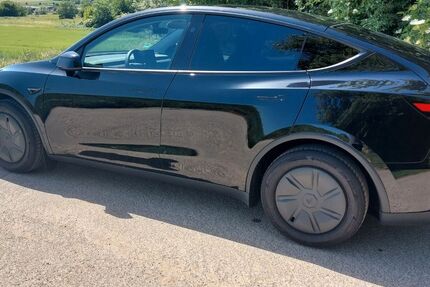 Tesla Model Y 3.400 km 39.900 &euro; Mainz 55120