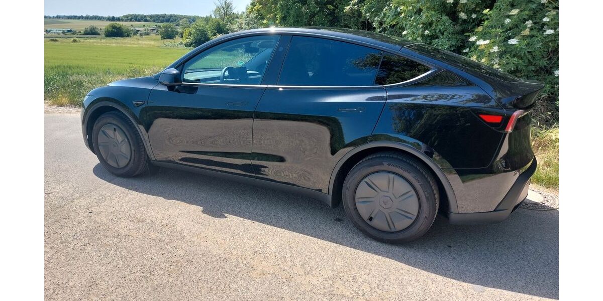Tesla Model Y 3.400 km 39.900 &euro; Mainz 55120