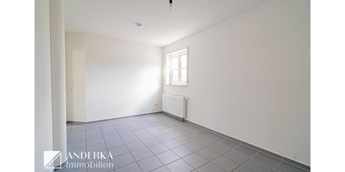 Etagenwohnung Burgau - 3 Zimmer, 77 m&sup2;, 800&euro; | Angebot:26096946