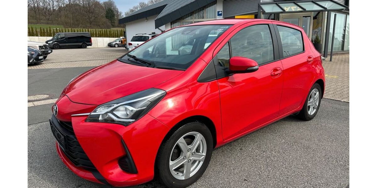 Toyota Yaris 52.300 km 7.900 &euro; Sonnefeld 96242