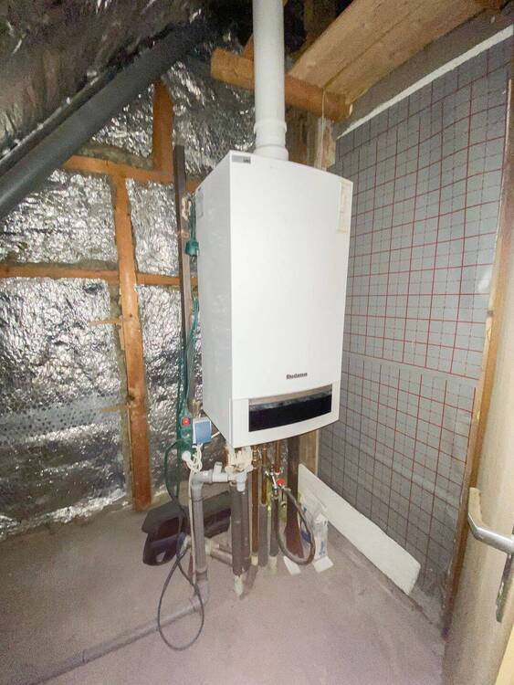 Familienfreundliches Reihenmittelhaus mit Tiefgarage und Garten in ruhiger Lage von Scherpenseel