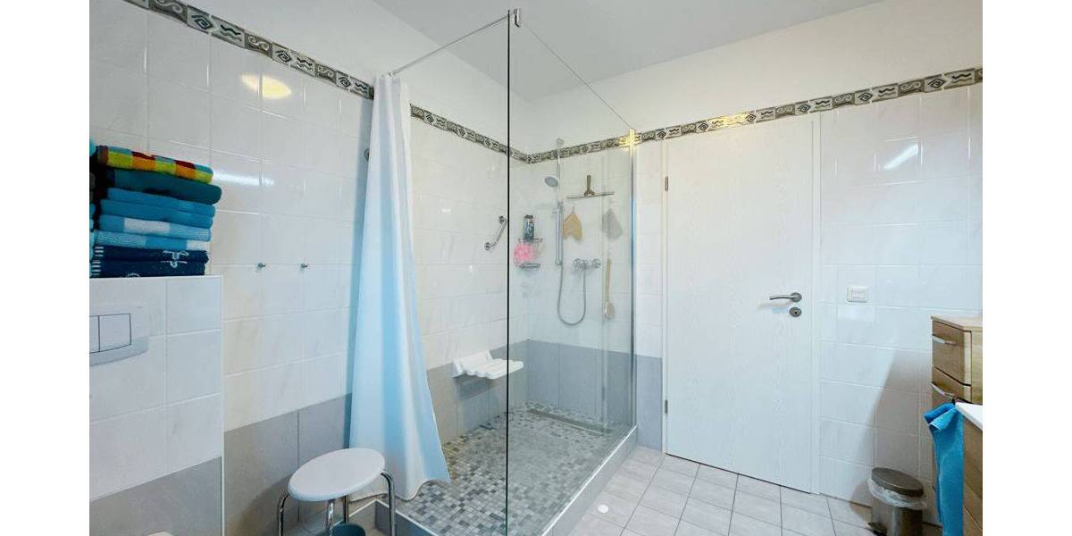 Reihenmittelhaus Bielefeld / Gellershagen Innenstadt - 4 Zimmer, 120 m&sup2;, 1.200&euro; | Angebot:26825085