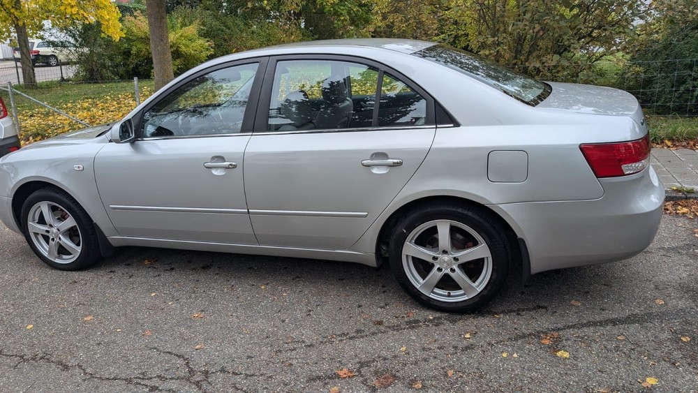 Hyundai Sonata 138.400 km 2.700 &euro; Stuttgart 70173