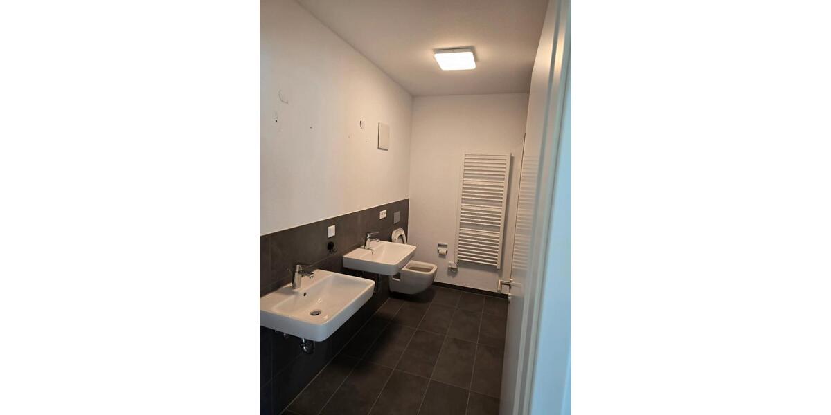Etagenwohnung Bensheim - 2 Zimmer, 75 m&sup2;, 1.305&euro; | Angebot:25854066