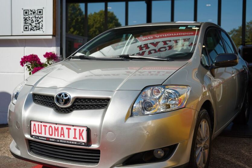 Toyota Auris 95.000 km 7.490 € Ludwigshafen am Rhein 67059