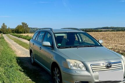 Toyota Avensis 246.000 km 3.500 &euro; Königswinter 53639