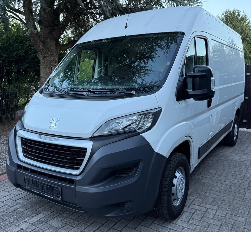 Peugeot Boxer 217.300 km 8.999 € Wasbek 24647