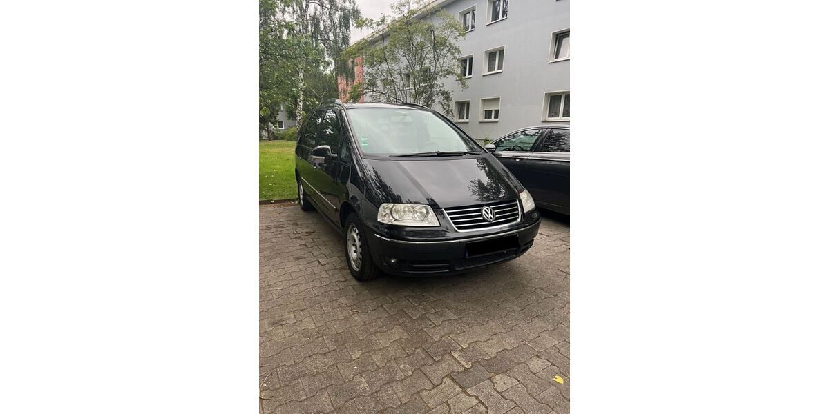 VW Sharan 218.000 km 3.499 &euro; Berlin 10969