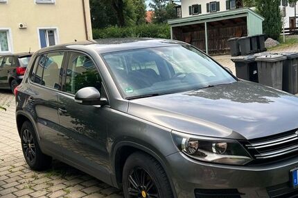 VW Tiguan 120.400 km 10.200 &euro; Holzkirchen 83607