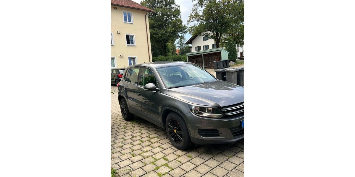VW Tiguan 120.400 km 10.200 &euro; Holzkirchen 83607