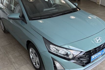 Hyundai i20 15.500 km 18.990 &euro; Würzburg 97076
