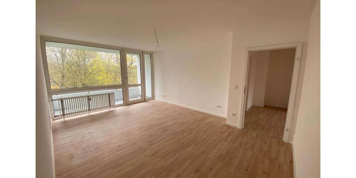 Etagenwohnung Hamm (Sieg) - 3.5 Zimmer, 82 m&sup2;, 157.500&euro; | Angebot:26643598
