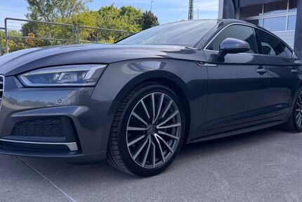 Audi A5 74.000 km 29.999 &euro; München 81825