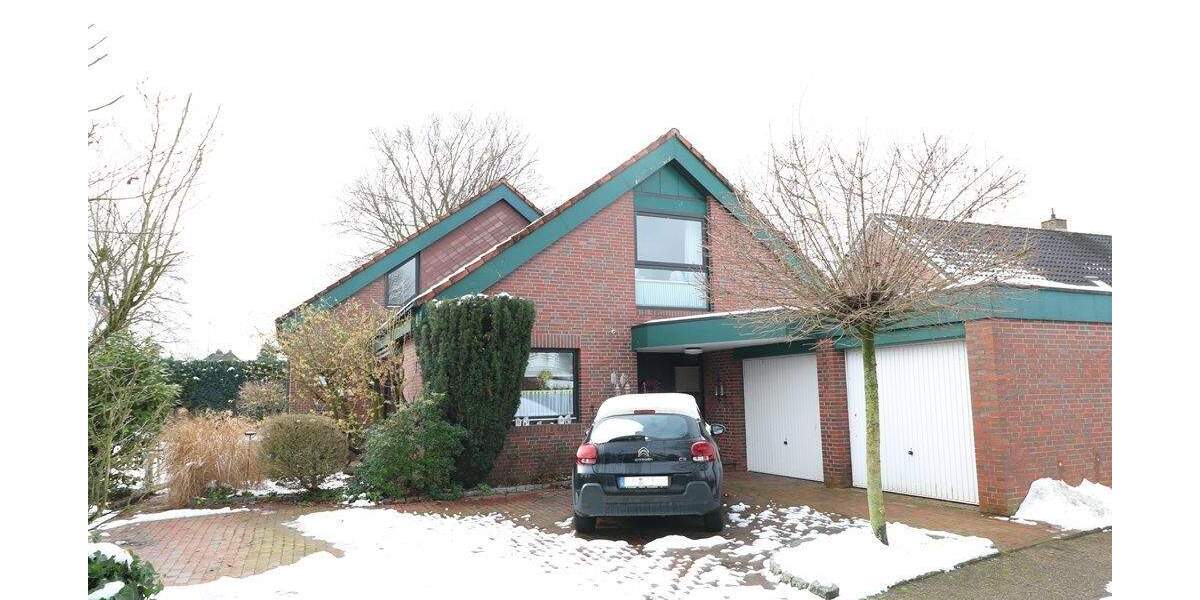 Modernisiertes, topgepflegtes Wohnhaus mit Keller, Doppelgarage und schönem Garten 8 zimmer