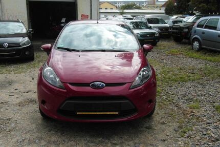 Ford Fiesta 100.123 km 2.599 € Dresden 01237