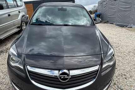 Opel Insignia 200.400 km 4.500 &euro; Salzweg 94121