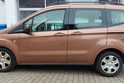 Ford Tourneo Courier 136.115 km 5.600 &euro; Allersberg 90584