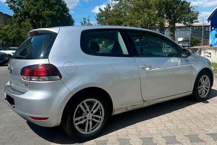 VW Golf 174.000 km 2.900 &euro; Aschersleben 06449