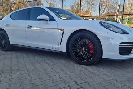 Porsche Panamera 145.298 km 38.990 &euro; Hagen 58097