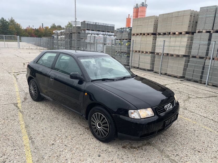 Audi A3 305.554 km 850 € Cham 93413