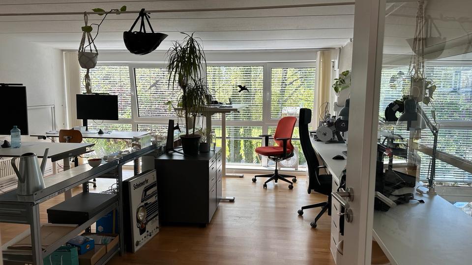 Büro - Bürogemeinschaft - Arbeitsplatz - flex desk - coworking